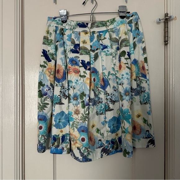 Talbot’s Skirt Pleated Floral Print Feminine Fairy Forest Blue & Cream Size 8P - Picture 2 of 10